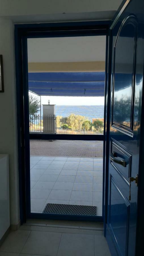Sofia Apartment Léntas Dış mekan fotoğraf