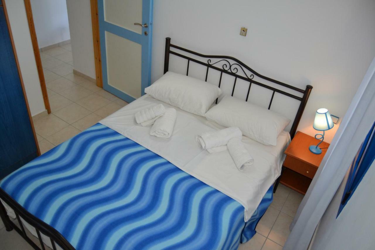 Sofia Apartment Léntas Dış mekan fotoğraf